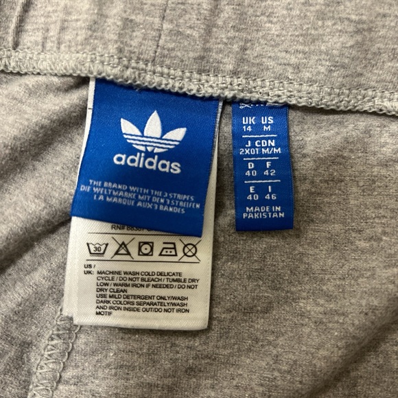 Gray Adidas leggings - Picture 2 of 3